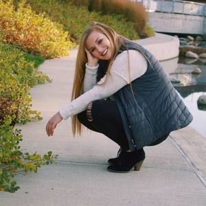 Meet your Posher, Danielle